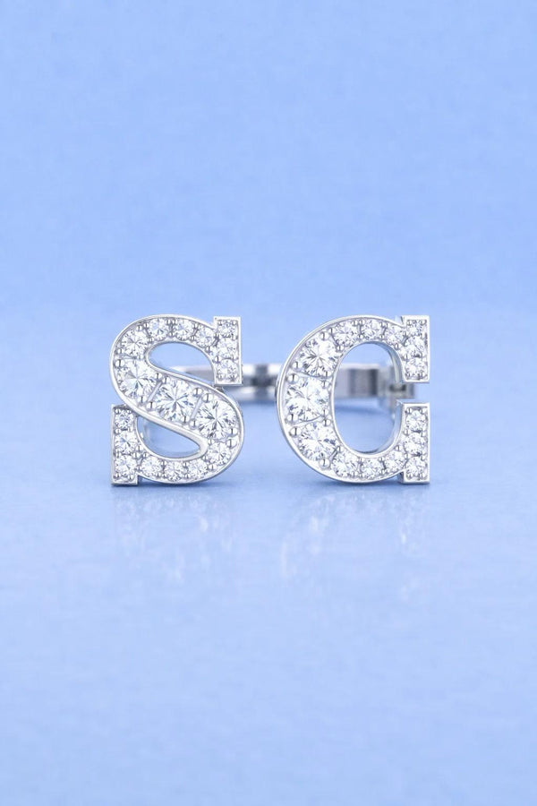 Initial ring in white gold